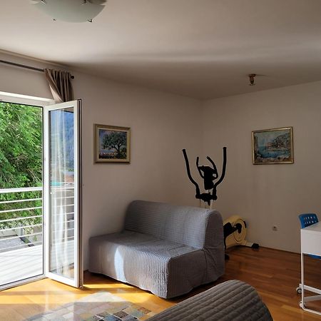 Apartments Kovacic Омиш Экстерьер фото