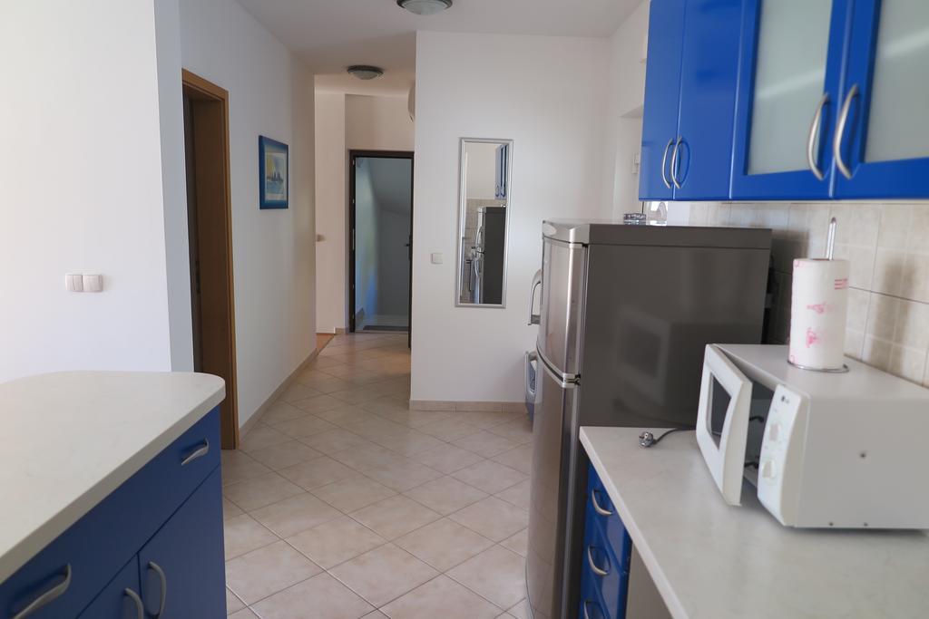 Apartments Kovacic Омиш Экстерьер фото