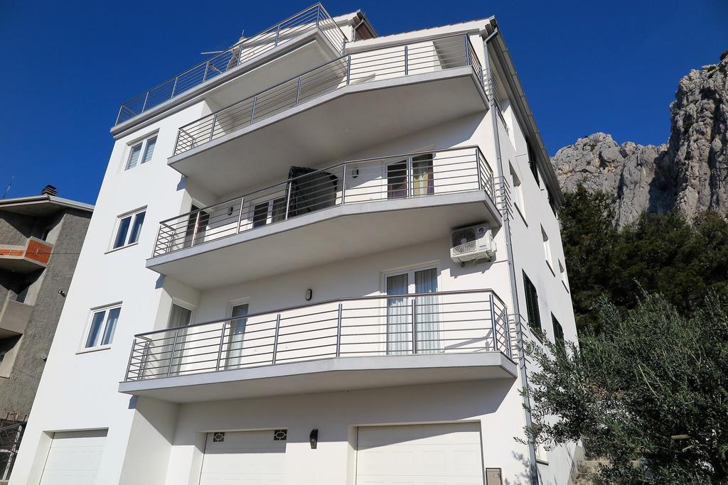 Apartments Kovacic Омиш Экстерьер фото